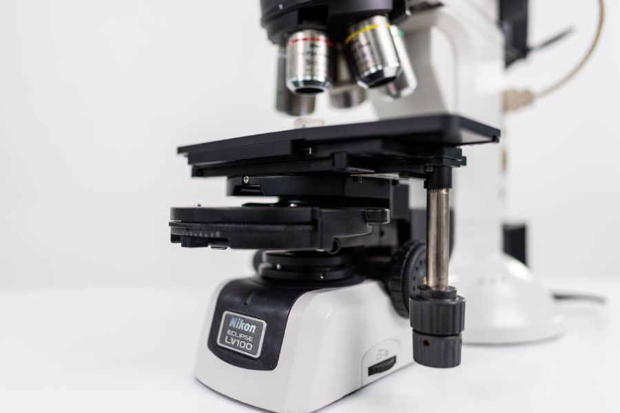 https://industry.nikon.com/zh-cn/wp-content/uploads/sites/10/2022/01/nikon-metrology-microscopes-241.jpg